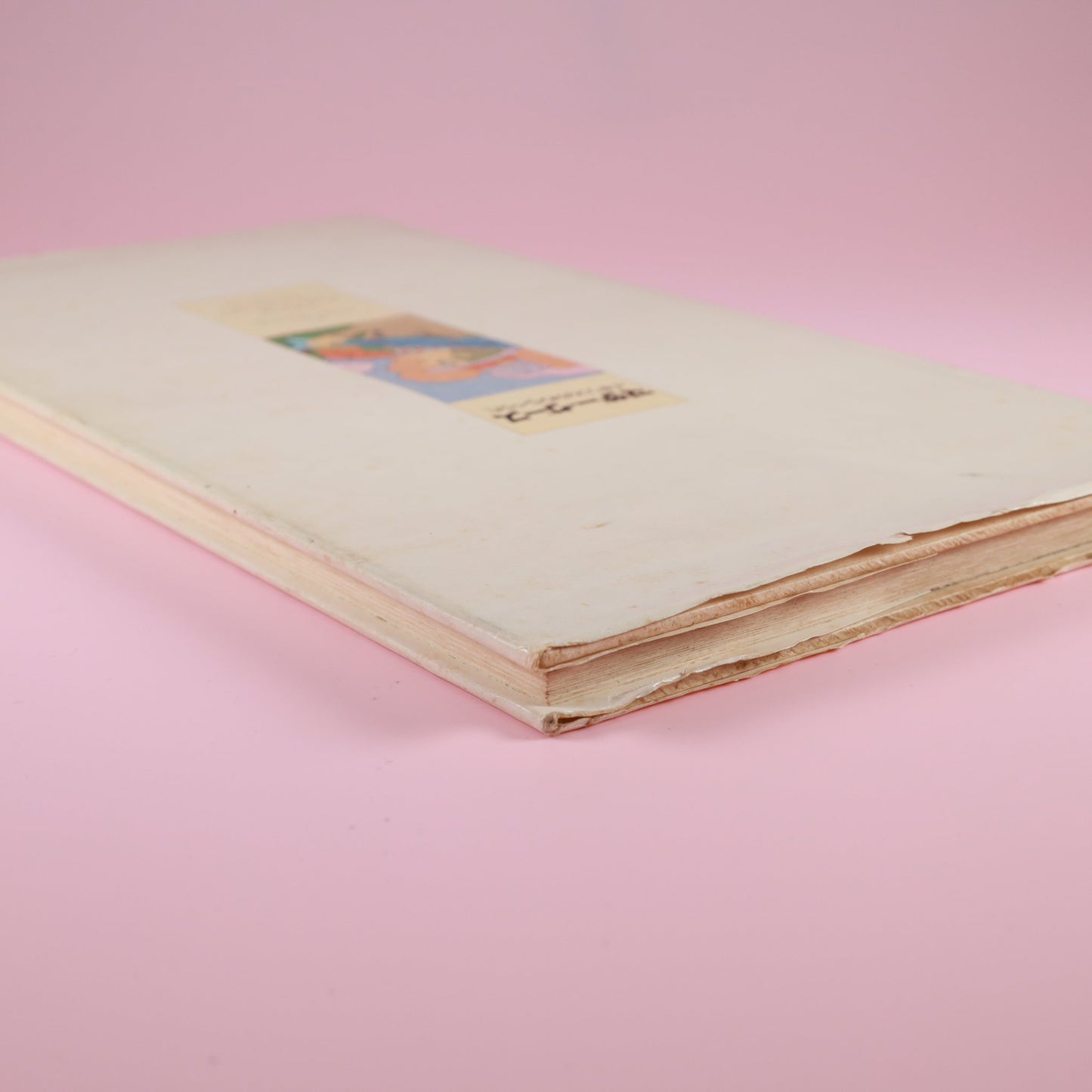 言葉と色彩の時間旅行 - マザー・グースの魅力と日本の繊細さ