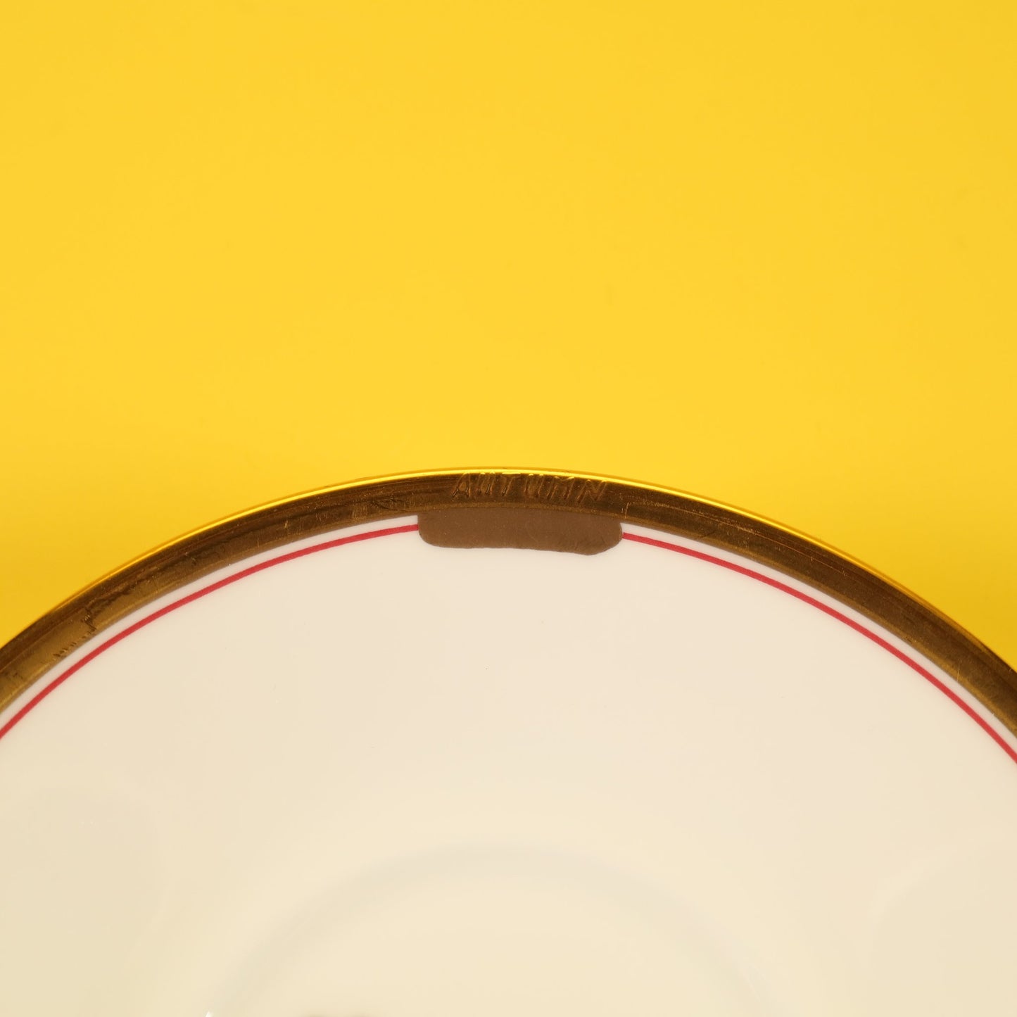 ネオジャパネスクの結晶 ― ノリタケのボーンチャイナが織りなす和モダンの世界 ―